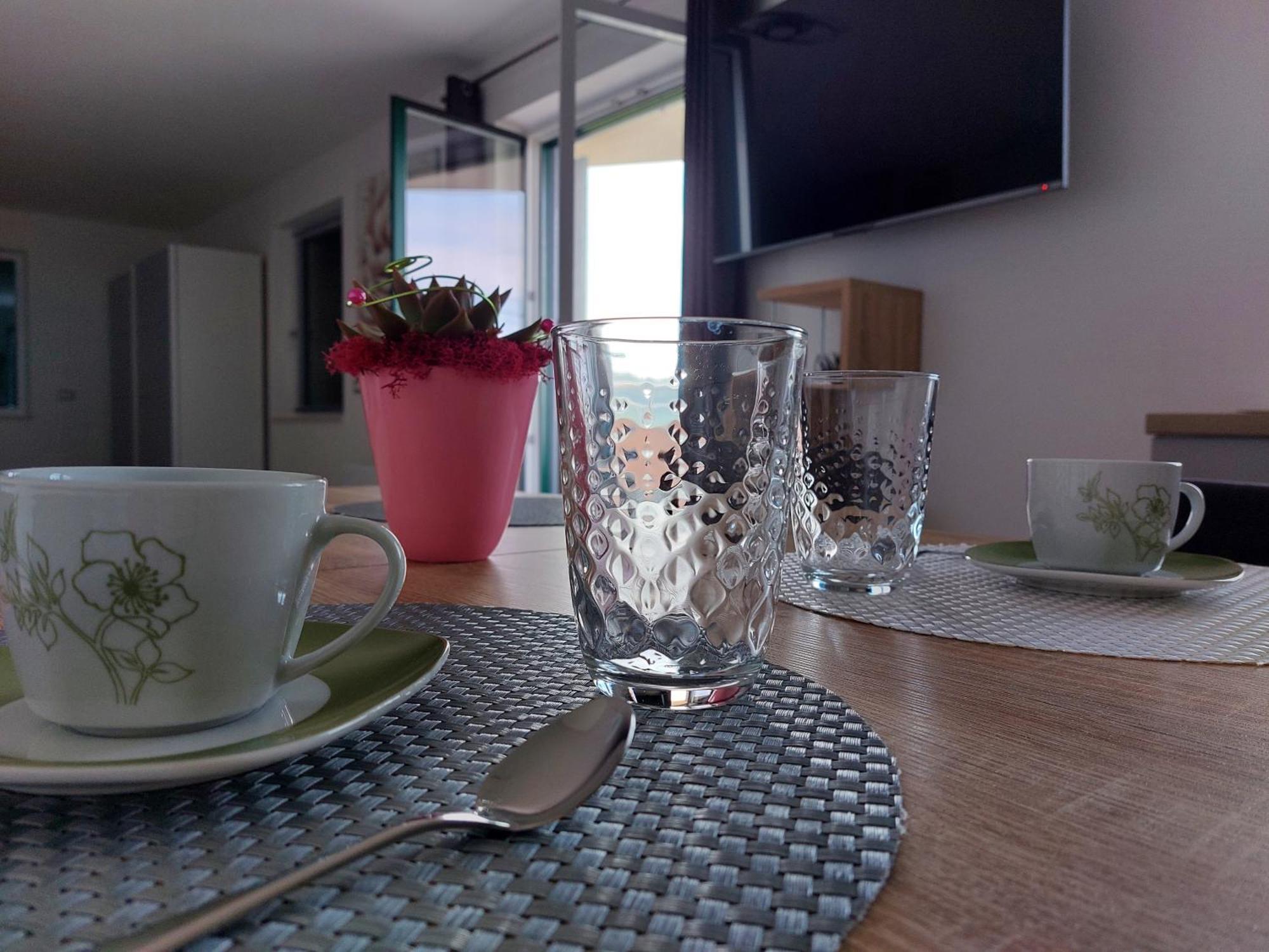 Val&Sol Apartments Secovlje Bagian luar foto